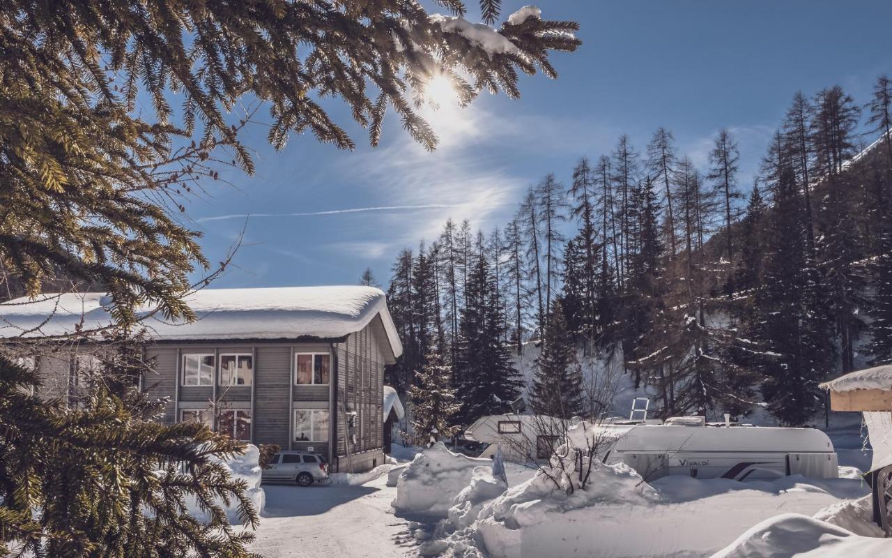 Maxon Pavillon By Mountain Davos